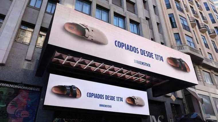 Gran Vía de Madrid. Doble marquesina